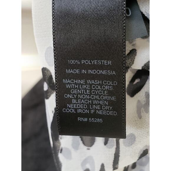 Express Botton Down Shirt Women's Size Small Blue Beige Leopard Chiffon Collared - Picture 6 of 11